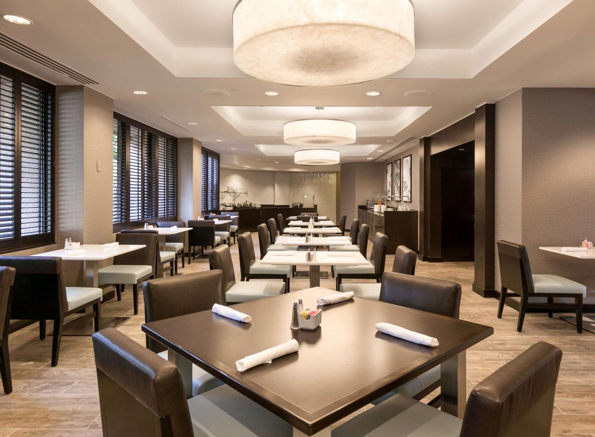 Doubletree By Hilton Hotel & Suites Houston By The Galleria Eksteriør bilde